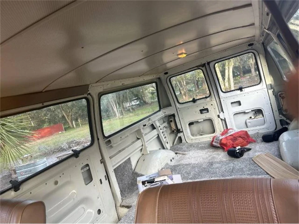 1986 Ford Econoline Van - Image 6 of 12