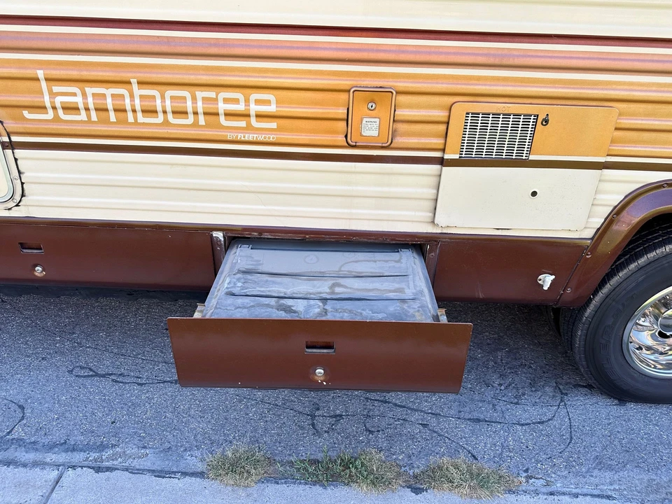 1986 Ford Econoline Van - Image 31 of 31