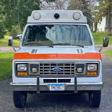1986 Ford Econoline XL Ambulance