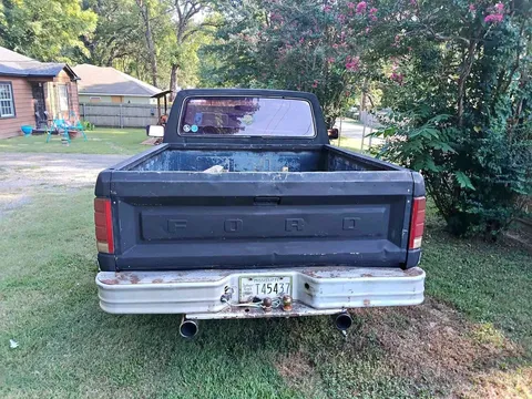 1986 Ford F-150 FX2 Pickup 4D 6 1/2 ft