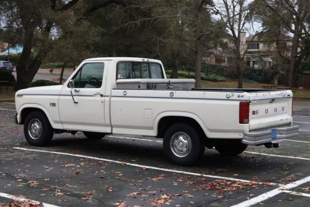 1986 Ford F-Series 7th Gen - Image 2 of 7