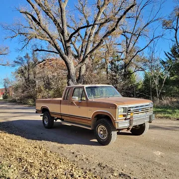 1986 Ford F-150 XL Pickup 4D 6 1/2 ft