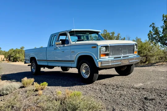 1986 Ford F-250 XLT Lariat SuperCab 4-Speed