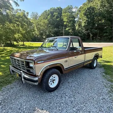 1986 Ford F150 XLT Regular Cab Pickup 2D 8 ft