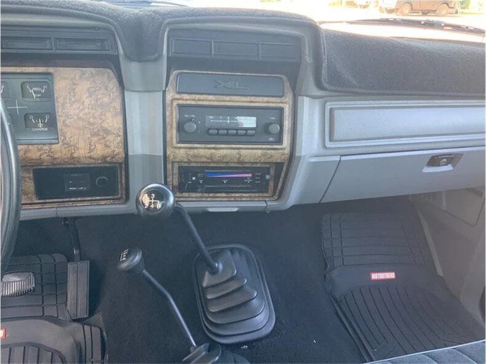 1986 Ford F-Series 7th Gen - Image 23 of 31