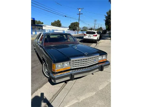 1986 Ford LTD Crown Victoria