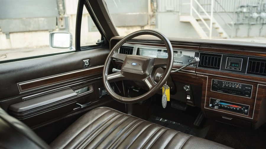 1986 Ford LTD - Image 12 of 27