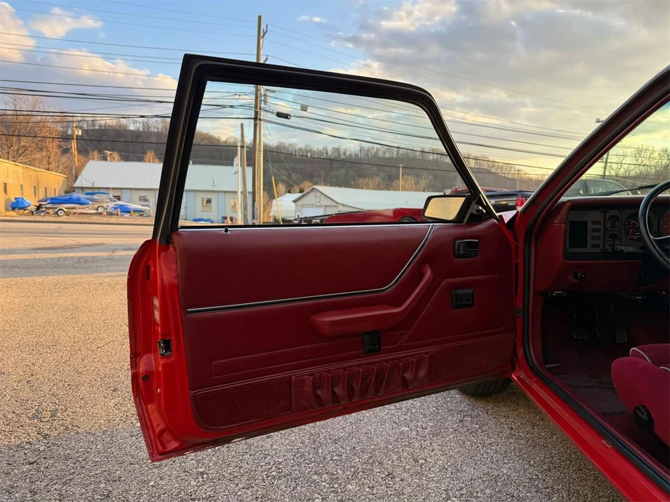 1986 Ford Mustang 3rd Gen - Image 24 of 31