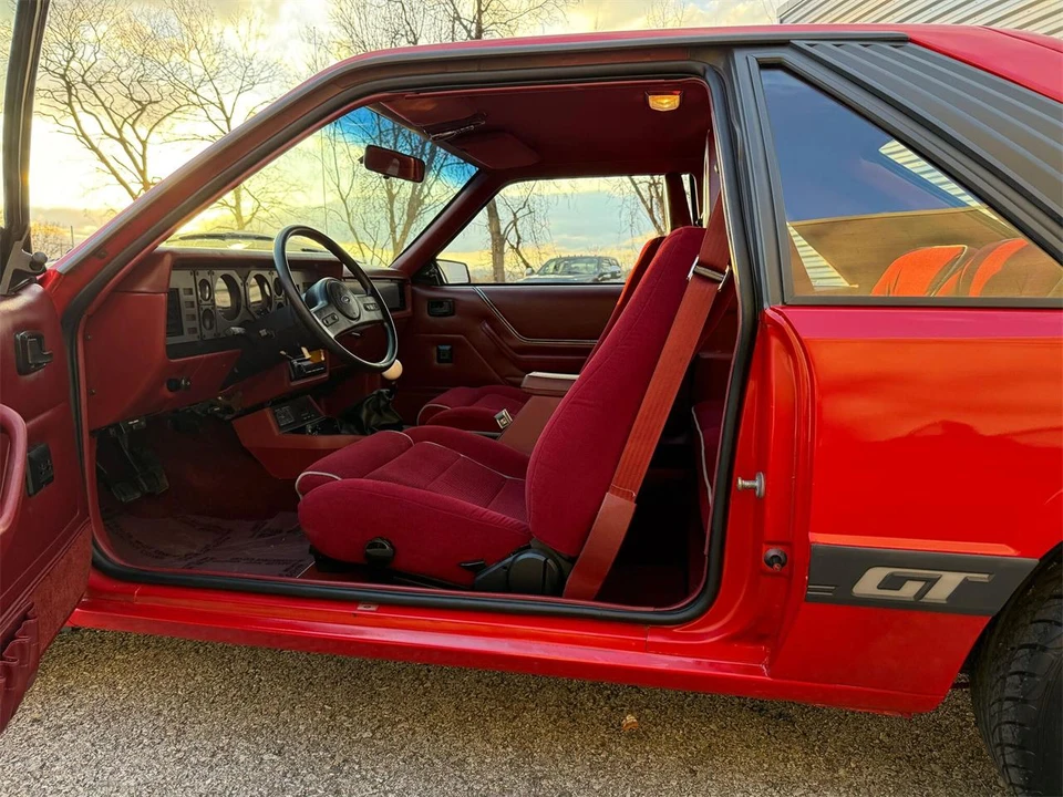 1986 Ford Mustang 3rd Gen - Image 25 of 31