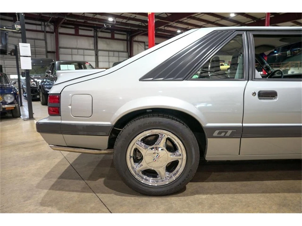 1986 Ford Mustang 3rd Gen - Image 9 of 31