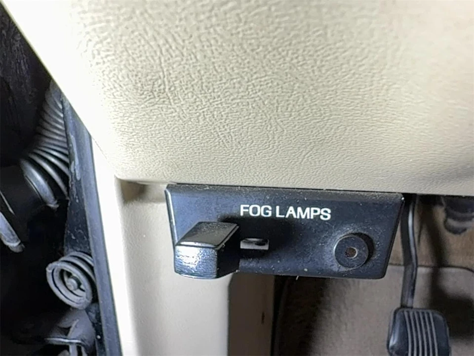 1986 Ford Mustang 3rd Gen - Image 27 of 31