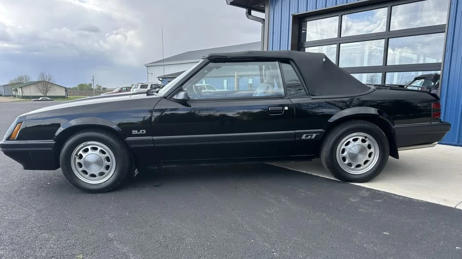 1986 Ford Mustang 3rd Gen - Image 9 of 20