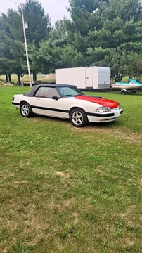 1986 Ford Mustang Convertible 2D
