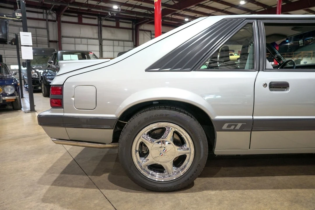 1986 Ford Mustang GT 3rd Gen - Image 9 of 31