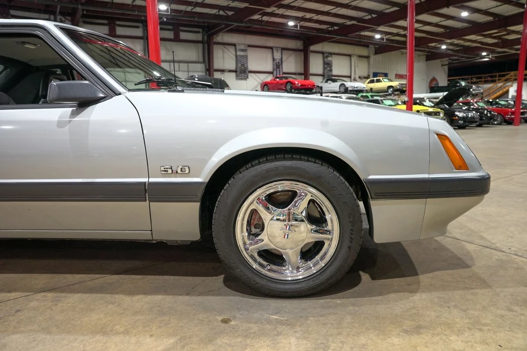 1986 Ford Mustang GT 3rd Gen - Image 11 of 31