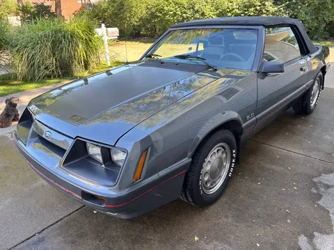 1986 Ford Mustang GT 5.0 Convertible
