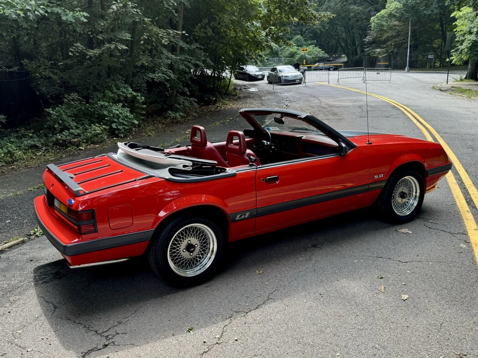 1986 Ford Mustang GT 3rd Gen - Image 9 of 31