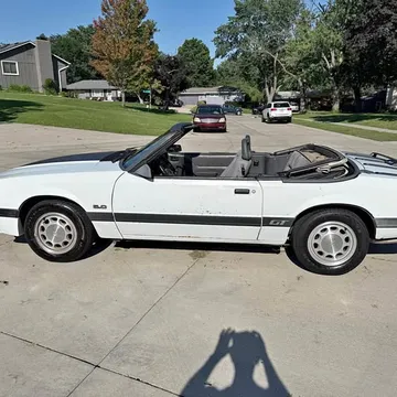 1986 Ford Mustang GT Convertible