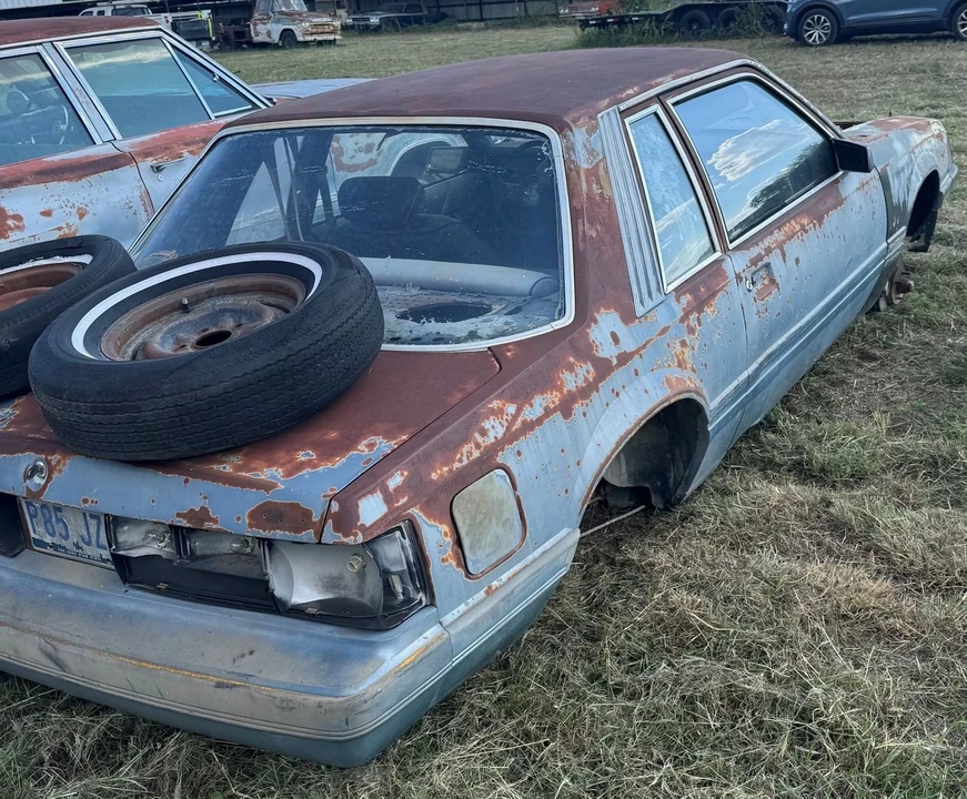 1986 Ford Mustang 3rd Gen - Image 11 of 12