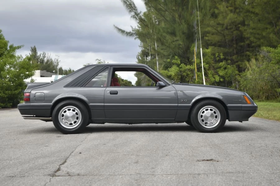 1986 Ford Mustang 3rd Gen - Image 2 of 31