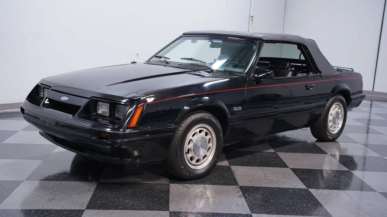 1986 Ford Mustang 3rd Gen - Image 6 of 12