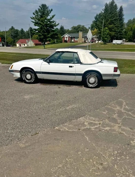 1986 Ford Mustang 3rd Gen - Image 3 of 9