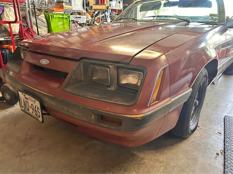 1986 Ford Mustang LX Convertible 2D