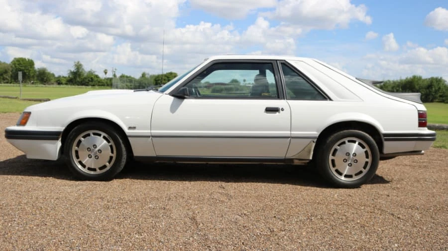 1986 Ford Mustang SVO 3rd Gen - Image 5 of 8