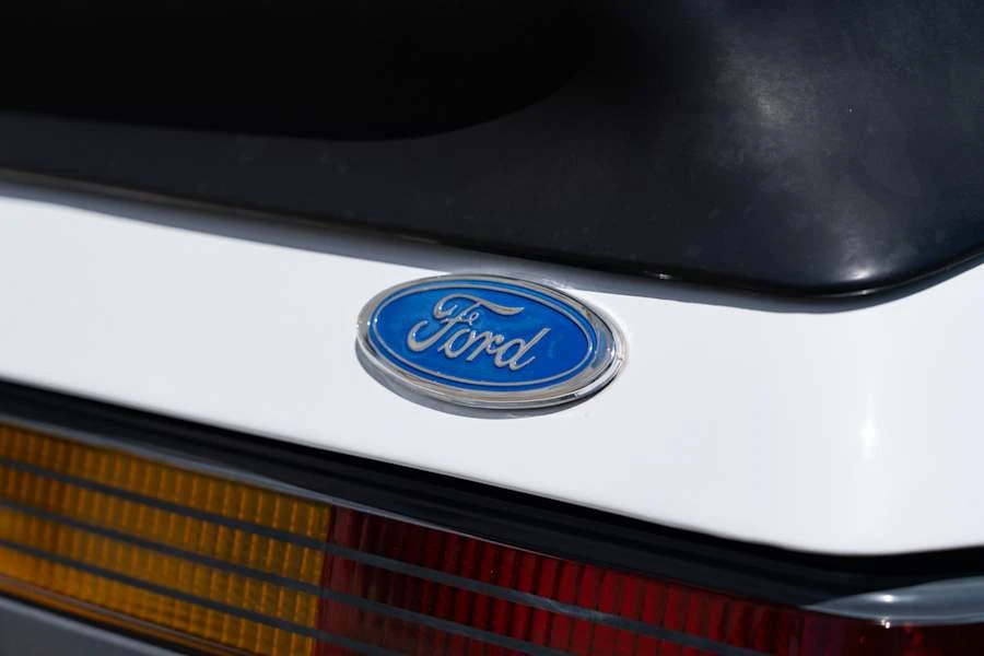 1986 Ford Mustang SVO 3rd Gen - Image 14 of 31