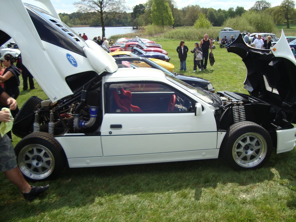 1986 Ford RS200 - Image 2 of 9