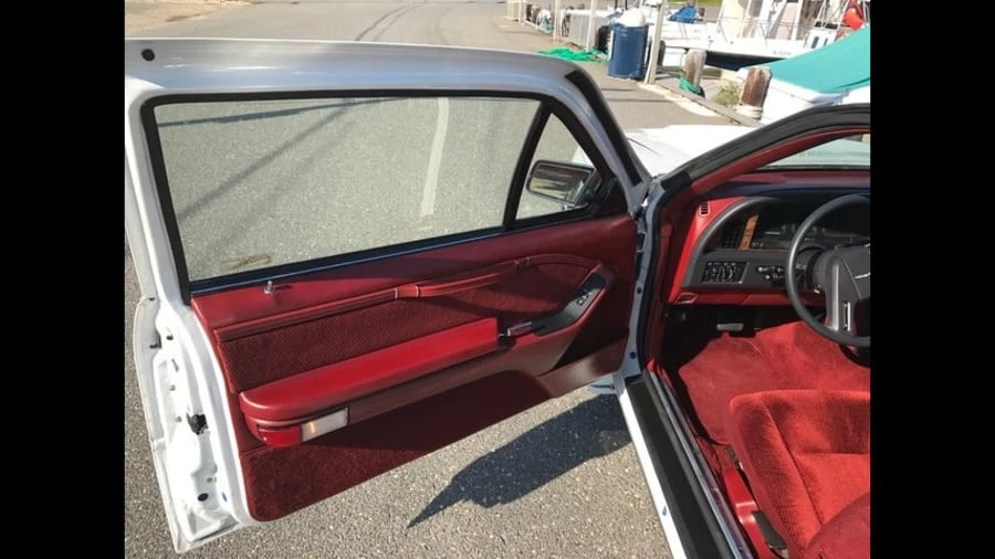 1986 Ford Thunderbird 9th Gen - Image 4 of 8