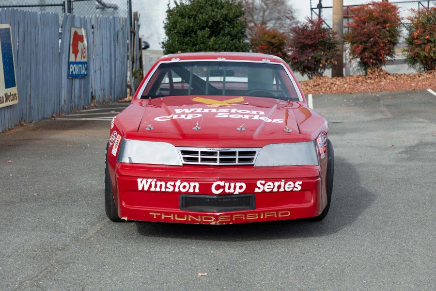1986 Ford Thunderbird 9th Gen - Image 8 of 26
