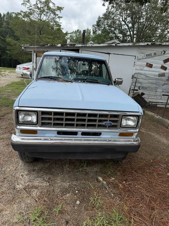 1986 Ford Bronco 3rd Gen - Image 2 of 6