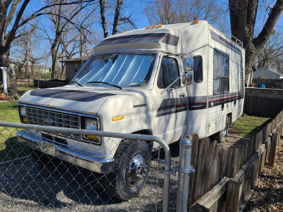 1986 Ford Econoline Van - Image 5 of 16