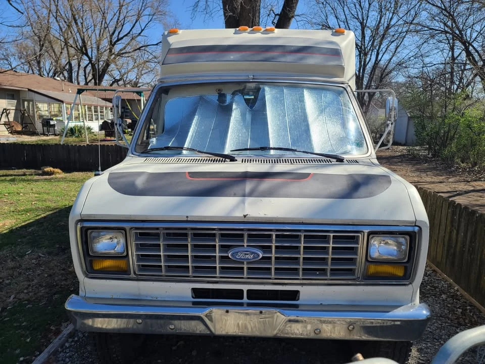 1986 Ford Econoline Van - Image 8 of 16