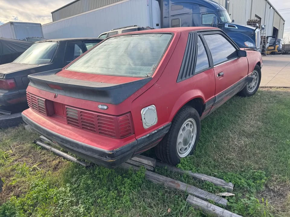 1986 Ford Mustang 3rd Gen - Image 2 of 9