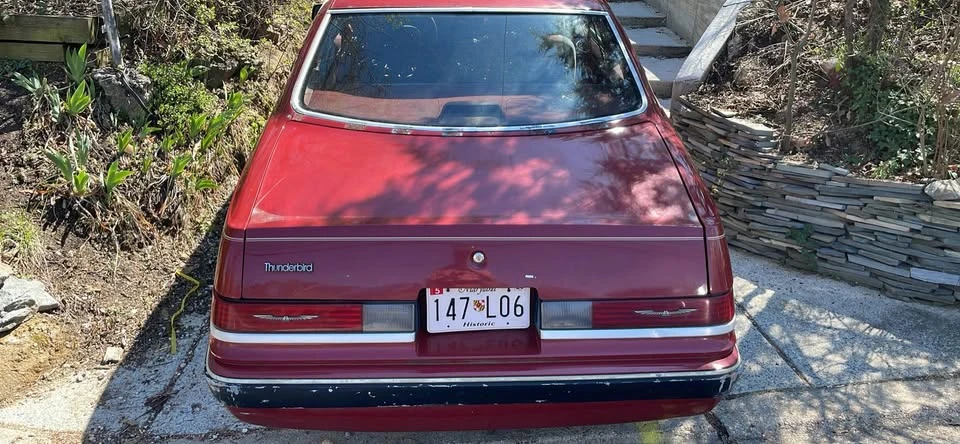 1986 Ford Thunderbird 9th Gen - Image 9 of 11