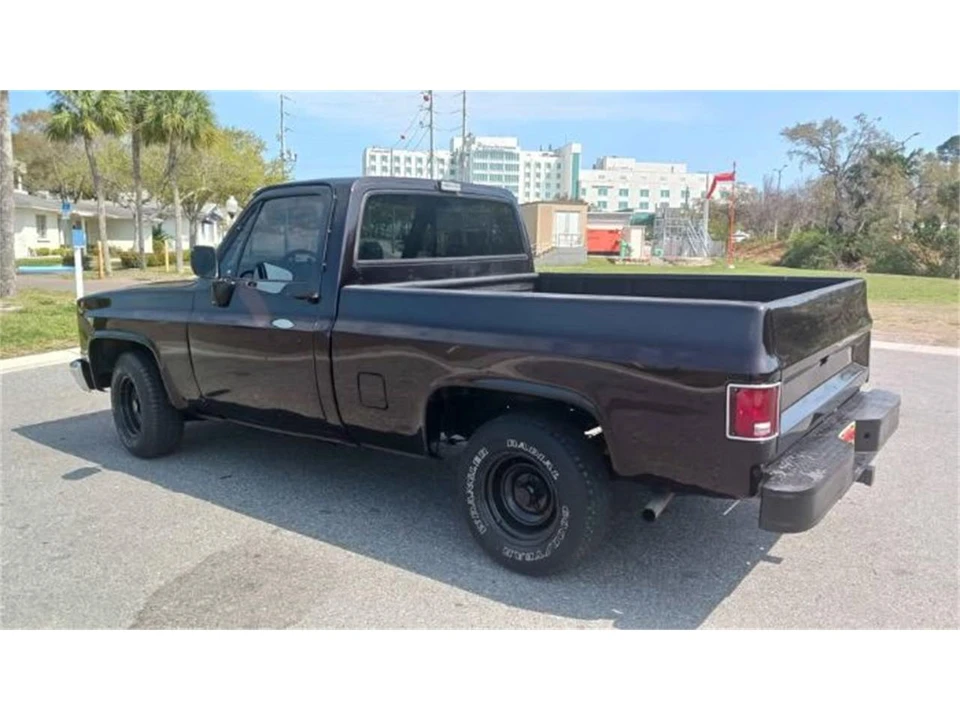 1986 GMC C/K 3rd Gen - Image 5 of 30