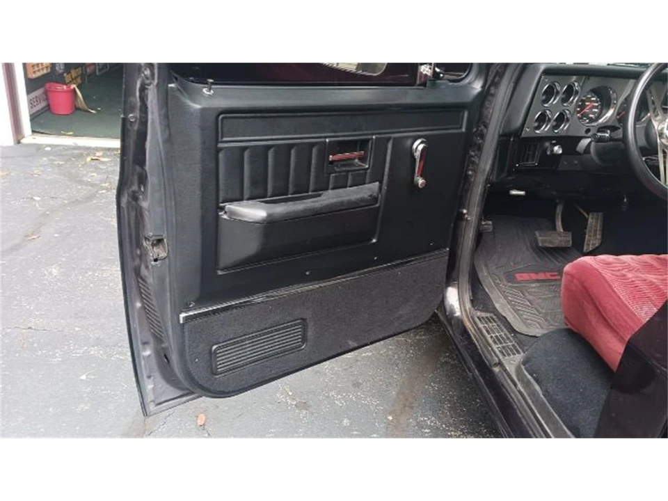 1986 GMC C/K 3rd Gen - Image 19 of 30