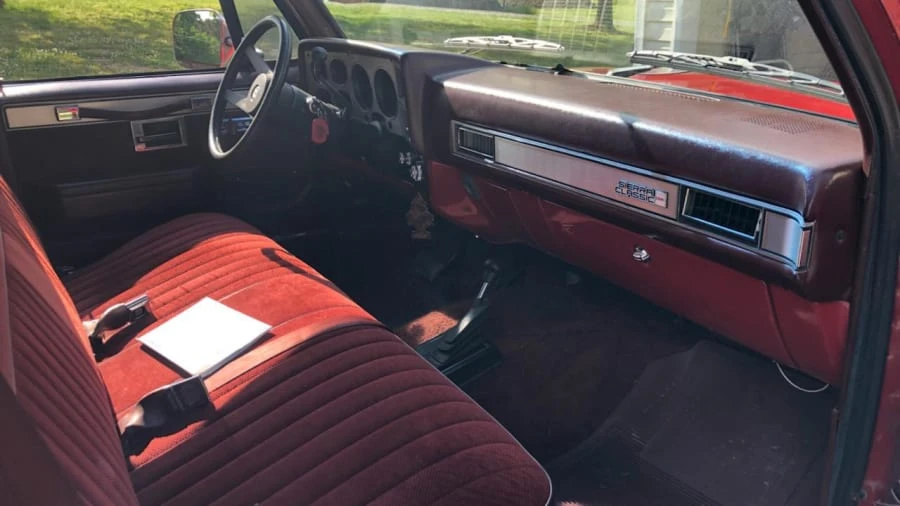 1986 GMC C/K 3rd Gen - Image 3 of 12