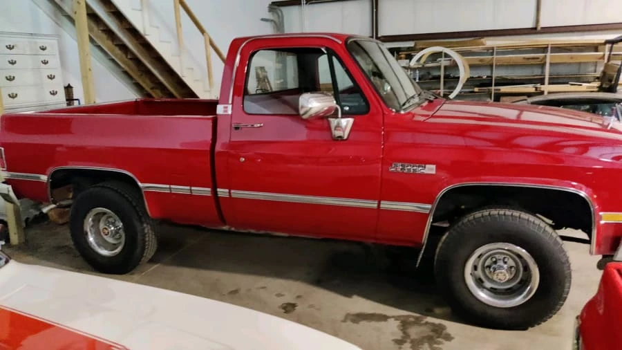 1986 GMC C/K 3rd Gen - Image 10 of 12