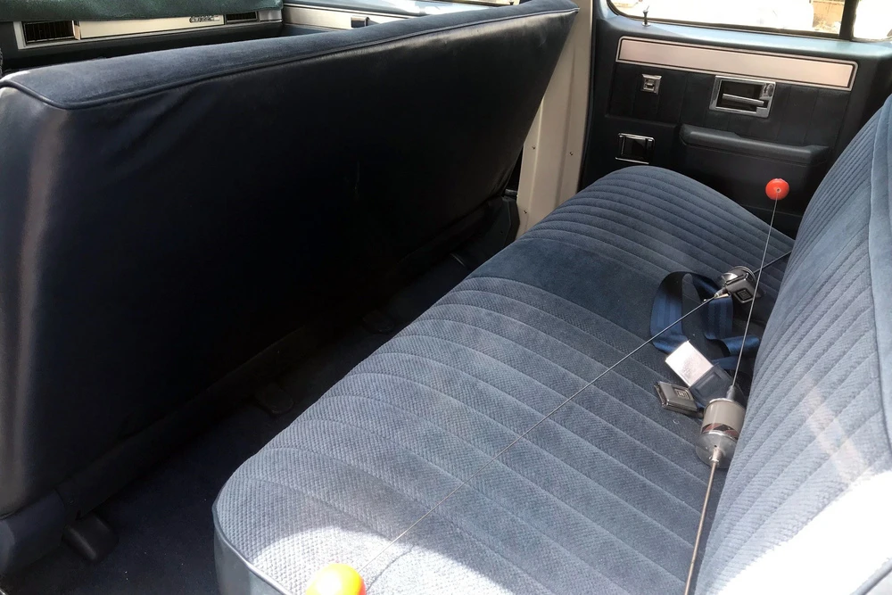 1986 GMC C/K 3rd Gen - Image 4 of 4