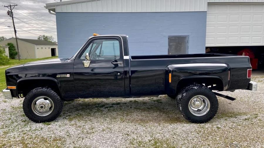 1986 GMC C/K 3rd Gen - Image 2 of 10