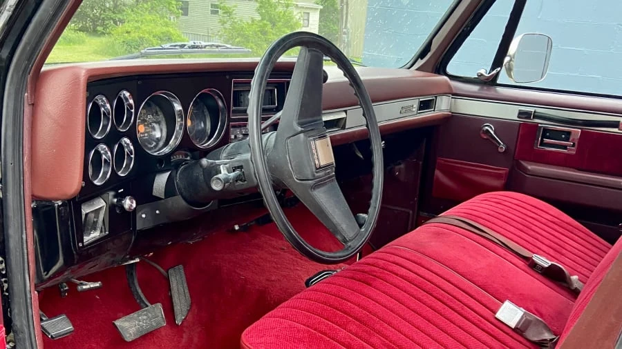 1986 GMC C/K 3rd Gen - Image 3 of 10