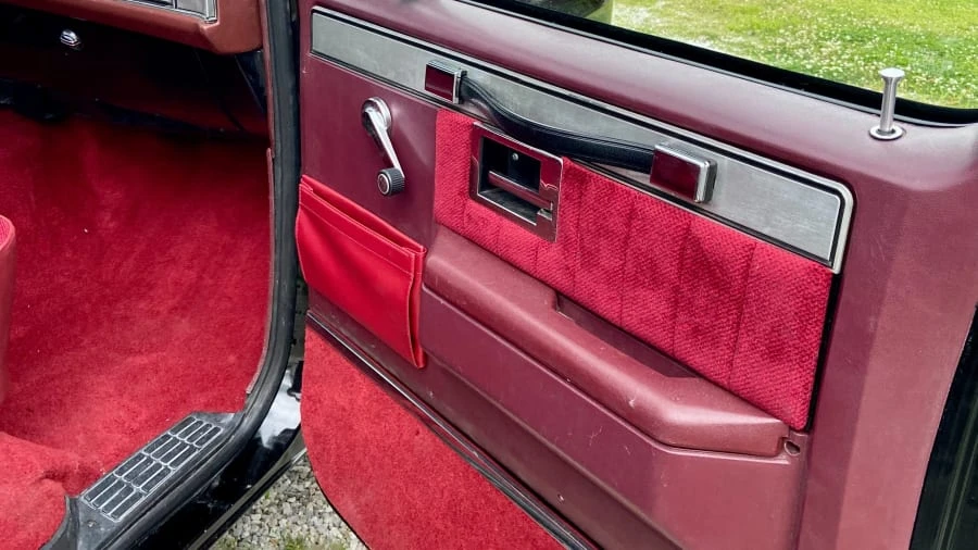 1986 GMC C/K 3rd Gen - Image 5 of 10