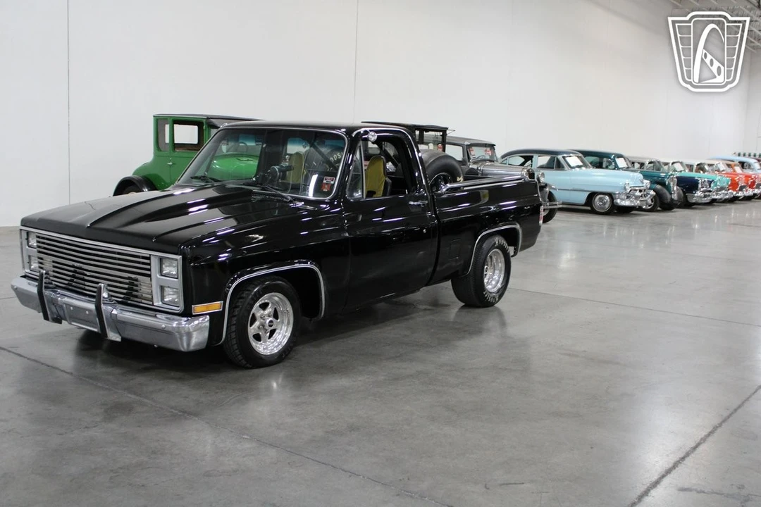 1986 GMC C/K 3rd Gen - Image 5 of 12