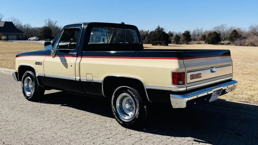 1986 GMC C/K 3rd Gen - Image 3 of 9