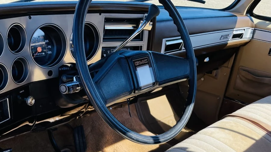 1986 GMC C/K 3rd Gen - Image 4 of 9