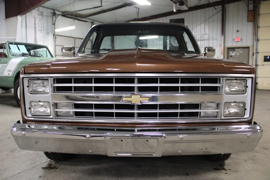 1986 GMC C/K 3rd Gen - Image 9 of 31