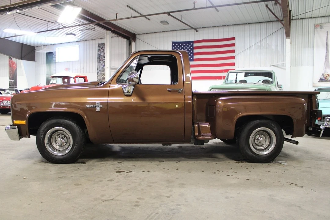 1986 GMC C/K 3rd Gen - Image 3 of 12